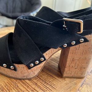 Black H&M Platform Heels!! Great deal!! Almost New!!